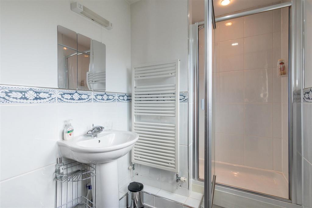 En Suite 2