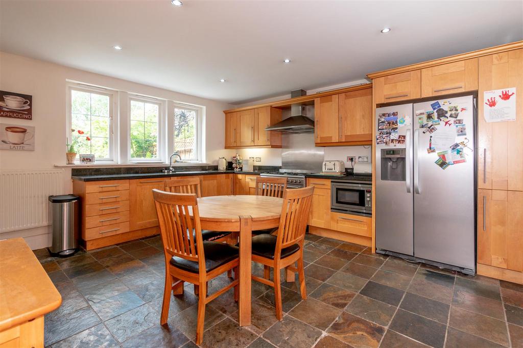 Breakfast Kitchen 2