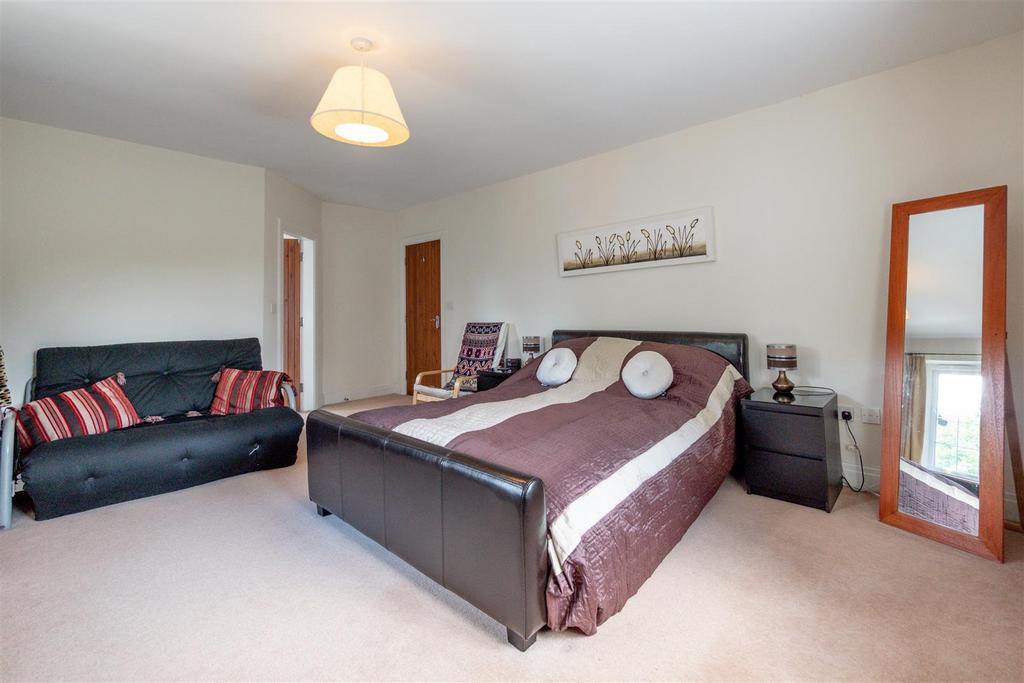 Bedroom 2 Aspect 2
