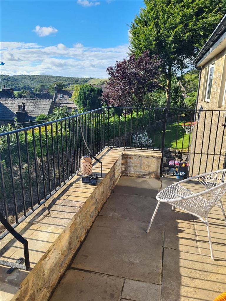 Balcony 2.jpg