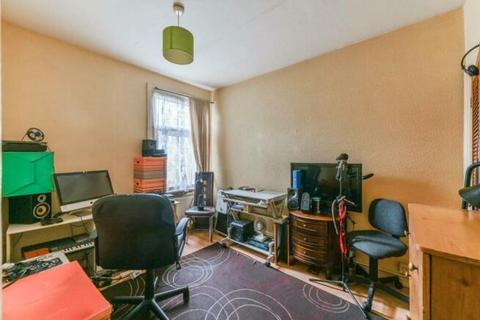 20 Fairholme Road, Croydon, CR0 3PD