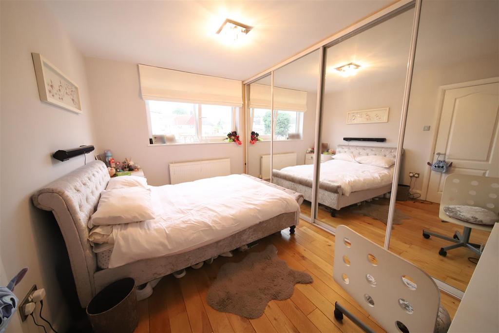 Bedroom 2.JPG