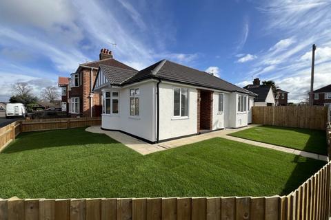 3 bedroom bungalow to rent - Hadley Road, Walton, Peterborough