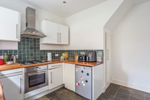 2 bedroom flat for sale, Lawrence Road, Ealing, W5