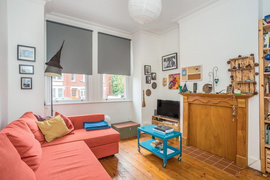 Lawrence Road, Ealing, W5 2 bed flat for sale £535,000