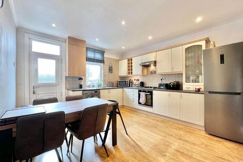 68 Barnsley Road, Dodworth, Barnsley, S75 3JR