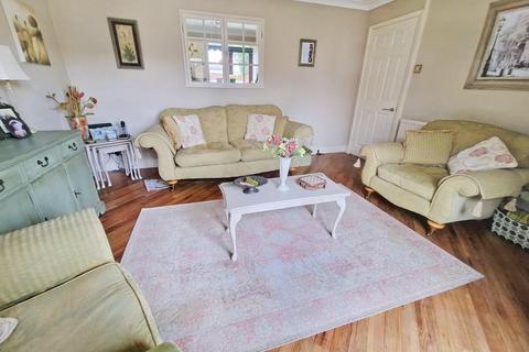 3 Gregory Close, Pencoed, Bridgend, CF35 6RF