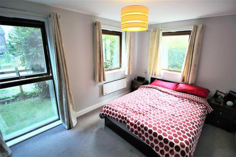 undefined, Oakwood Court, Crawley RH11