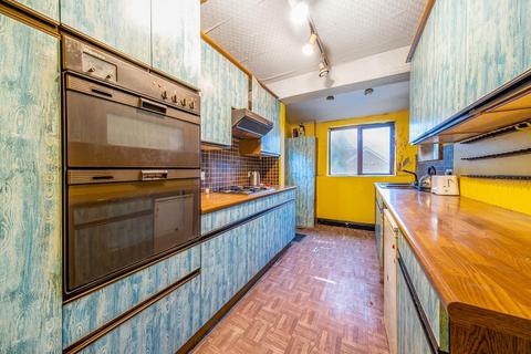 150 Kirkstall Hill, Leeds, LS4 2SX