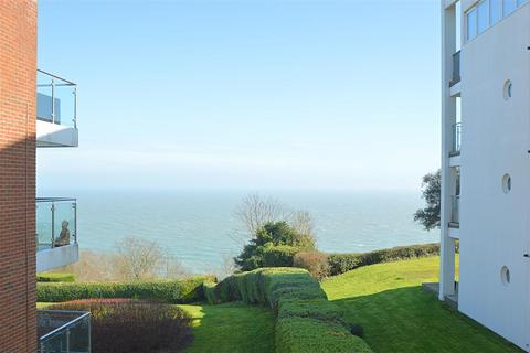 2 bedroom flat for sale, STUNNING SEA VIEWS * SHANKLIN