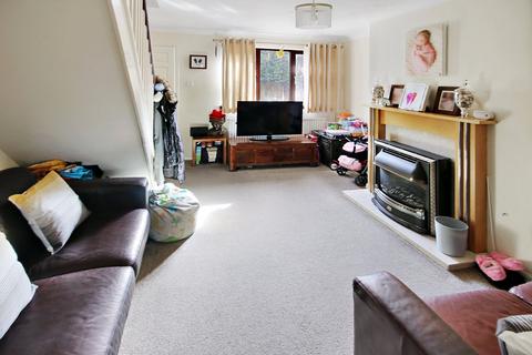 21 Engalee, East Grinstead, RH19 1FE