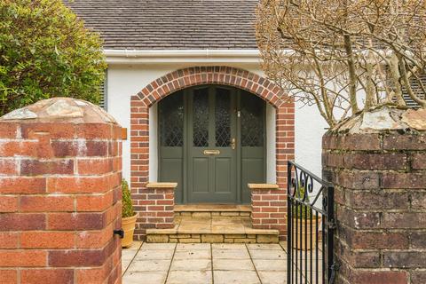 2 bedroom bungalow for sale, Broadsands Avenue, Paignton