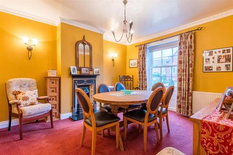 Belle Vue, 29 Bedale Road, Aiskew, Bedale, DL8 1AZ