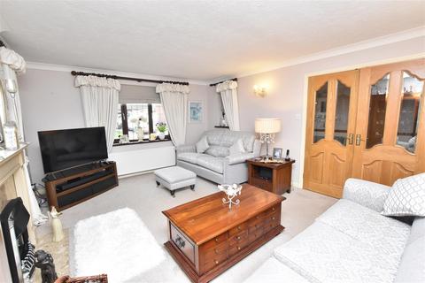 4 bedroom detached house for sale, Hewitts Manor, Cleethorpes DN35
