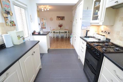 54 Castle Road, Rayleigh, SS6 7QF