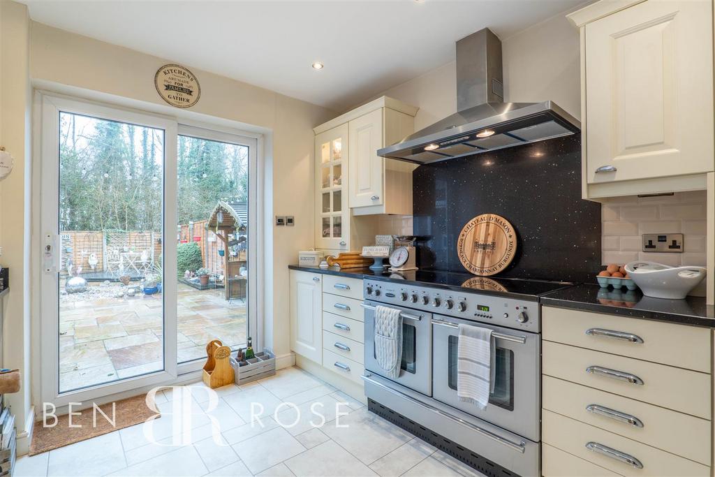 Kitchen/Breakfast Room