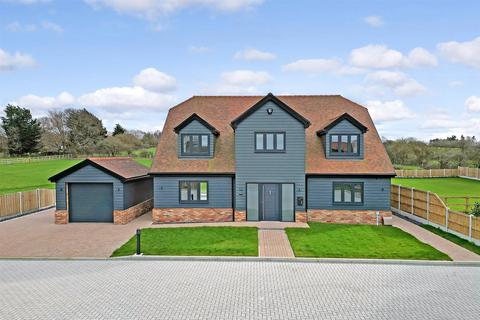 4 bedroom detached house for sale, Doesgate Lane, Bulphan, Upminster