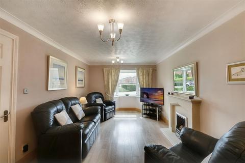 4 bedroom detached house for sale, Banks Road, Toton