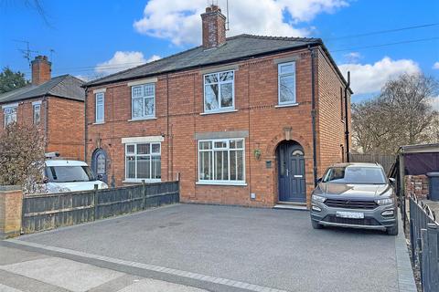 3 bedroom semi-detached house for sale - Boundary Road, Newark