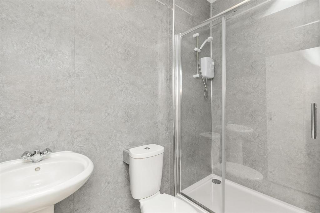 Shower Room.jpg