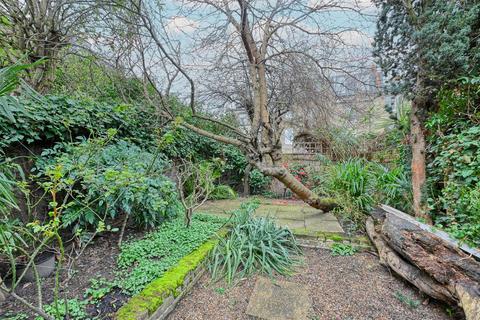 5 bedroom end of terrace house for sale, Sterndale Road, London W14