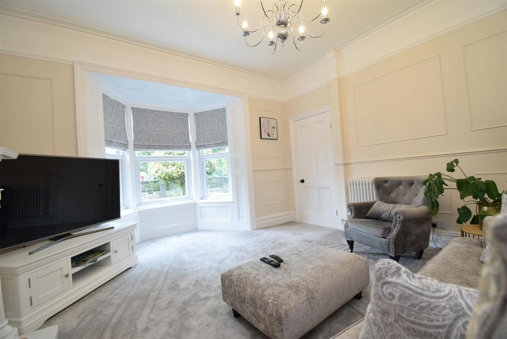 Front Lounge