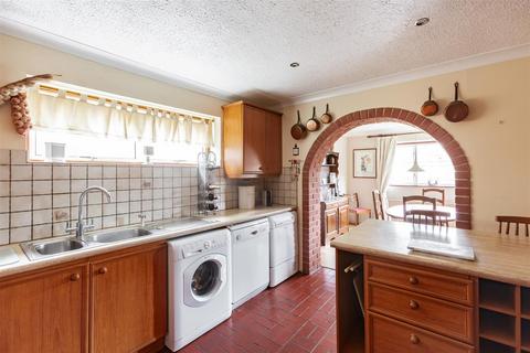 15 Caling Croft, New Ash Green, Longfield, DA3 8PX
