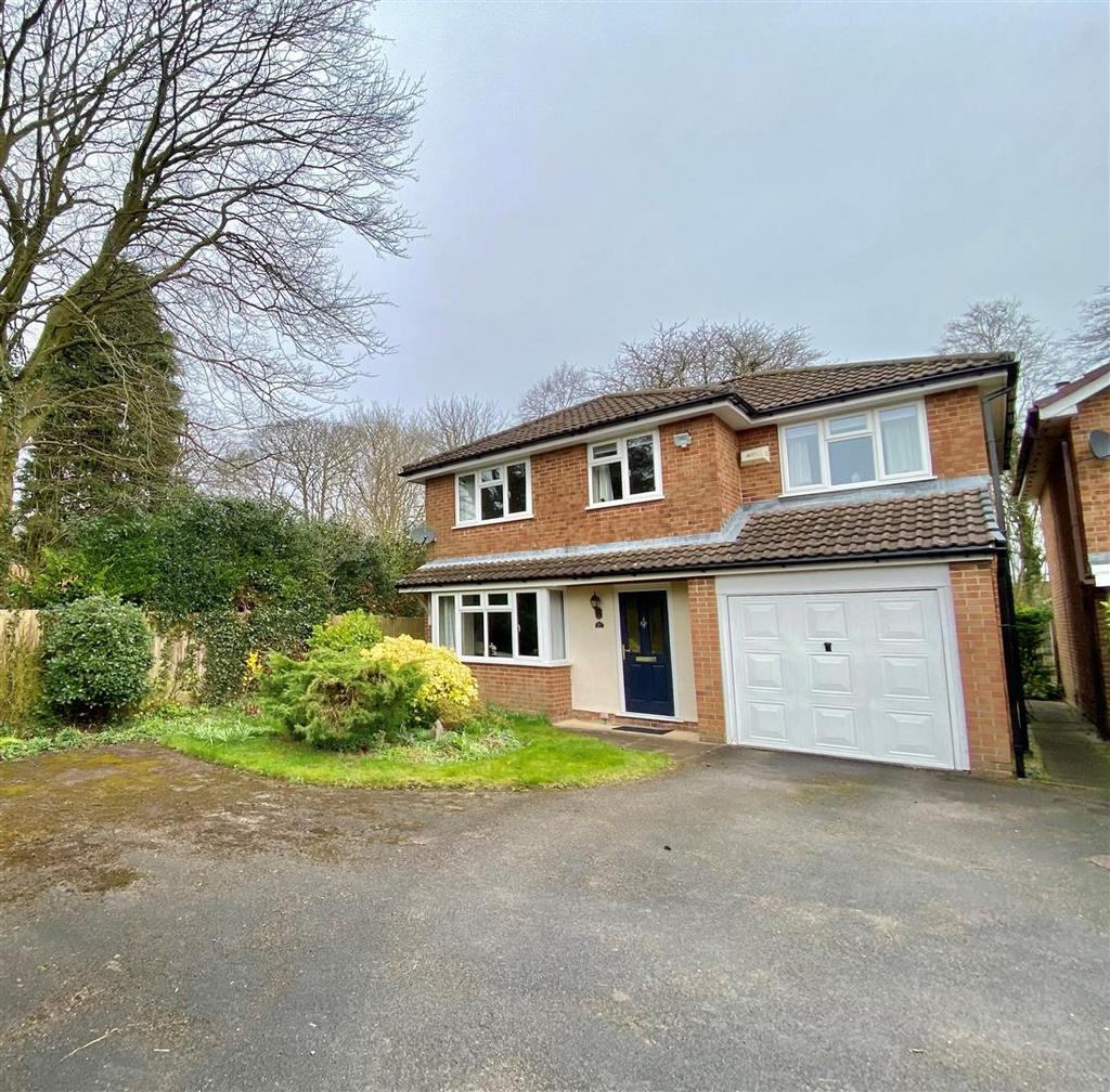 Primrose Avenue, Macclesfield 4 bed detached house for sale £400,000