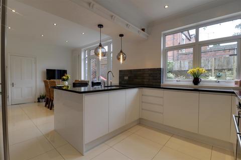 5 bedroom semi-detached house for sale, Crewe Road, Alsager, Cheshire