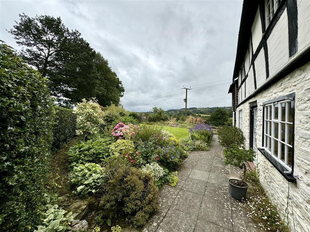 05 A232 D6-58 CE-4 D30-BC9 E-8 F9 C8 B2172 D5.jpeg