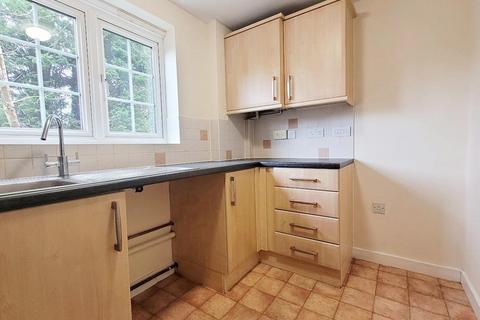30 Marina View, Fazeley, Tamworth, B78 3BF
