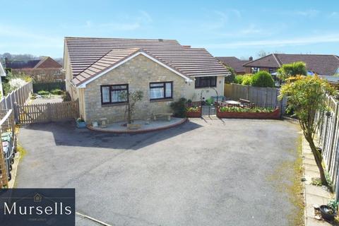 4 bedroom bungalow for sale, Old Pound Close, Poole BH16