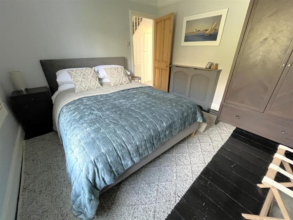 Bedroom 2.jpg