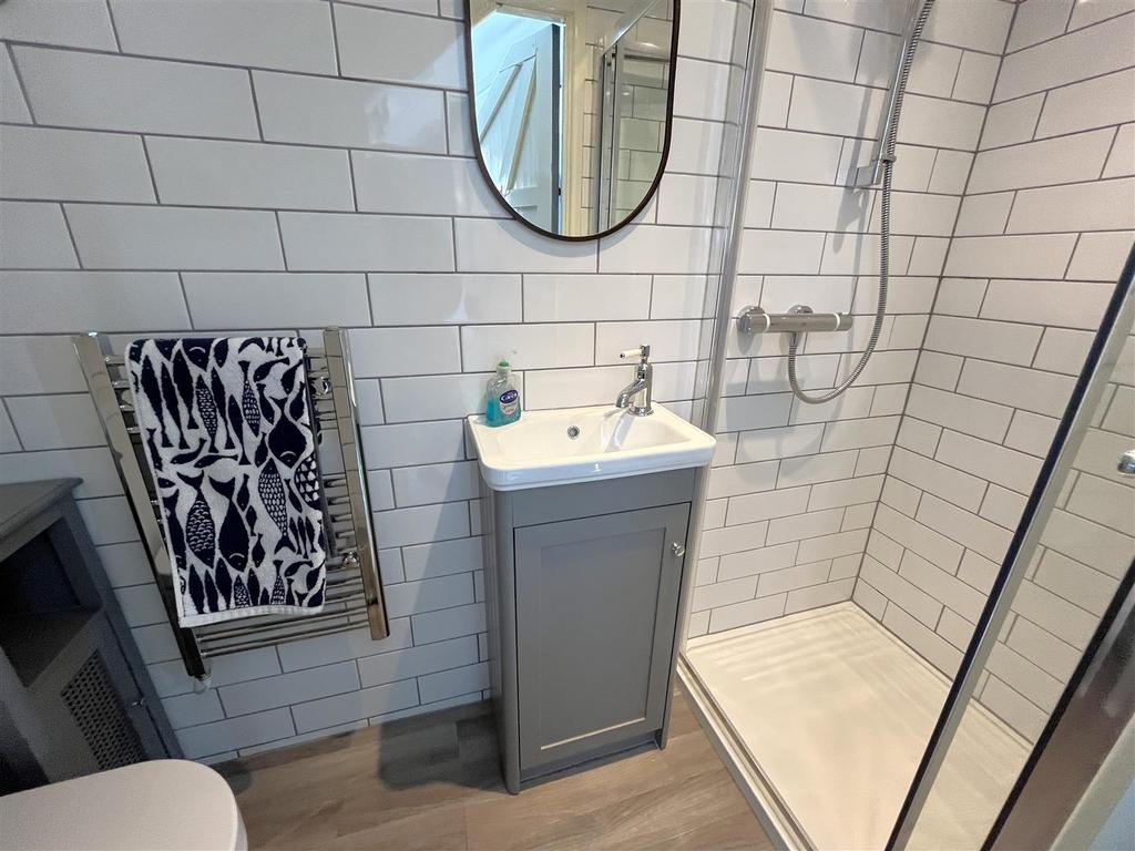Ensuite.jpg