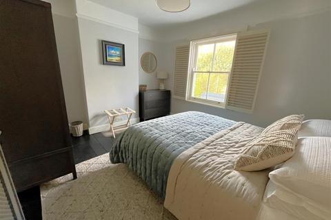 6 Harbour View, Fowey, PL23 1BN
