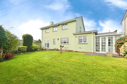 4 bedroom detached house for sale, Lower Cross Road, Bickington, Barnstaple