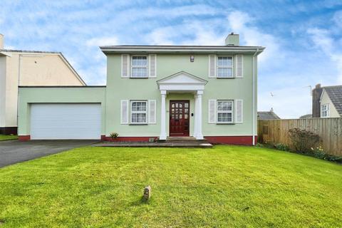 4 bedroom detached house for sale, Lower Cross Road, Bickington, Barnstaple