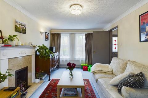 5 bedroom detached house to rent, Pallingham Drive, Maidenbower RH10