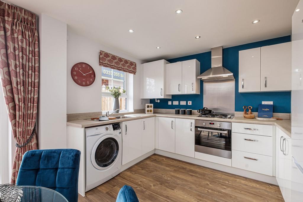 Kitchen &amp; Dining of our 3 bed Maidstone home