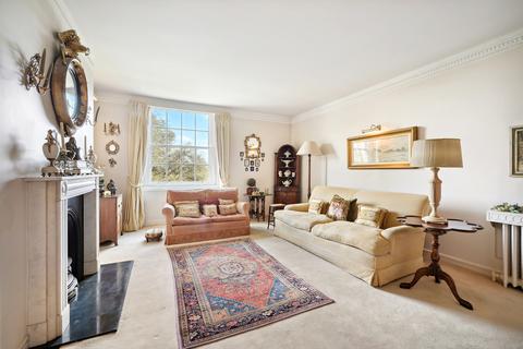 3 bedroom flat for sale, Rivermead Court, Ranelagh Gardens, London SW6
