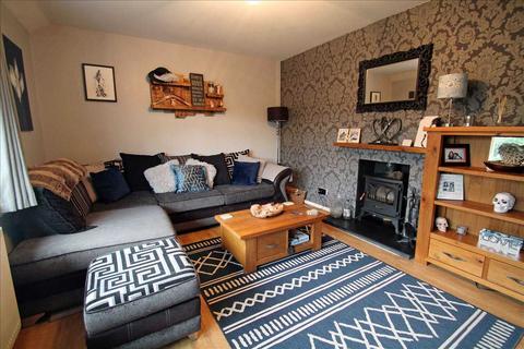 2 bedroom maisonette for sale - Grove Lane