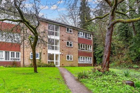 2 bedroom flat for sale - Succombs Hill, Warlingham, Surrey
