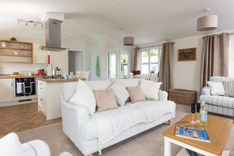 2 bedroom lodge for sale, Padstow Holiday Park