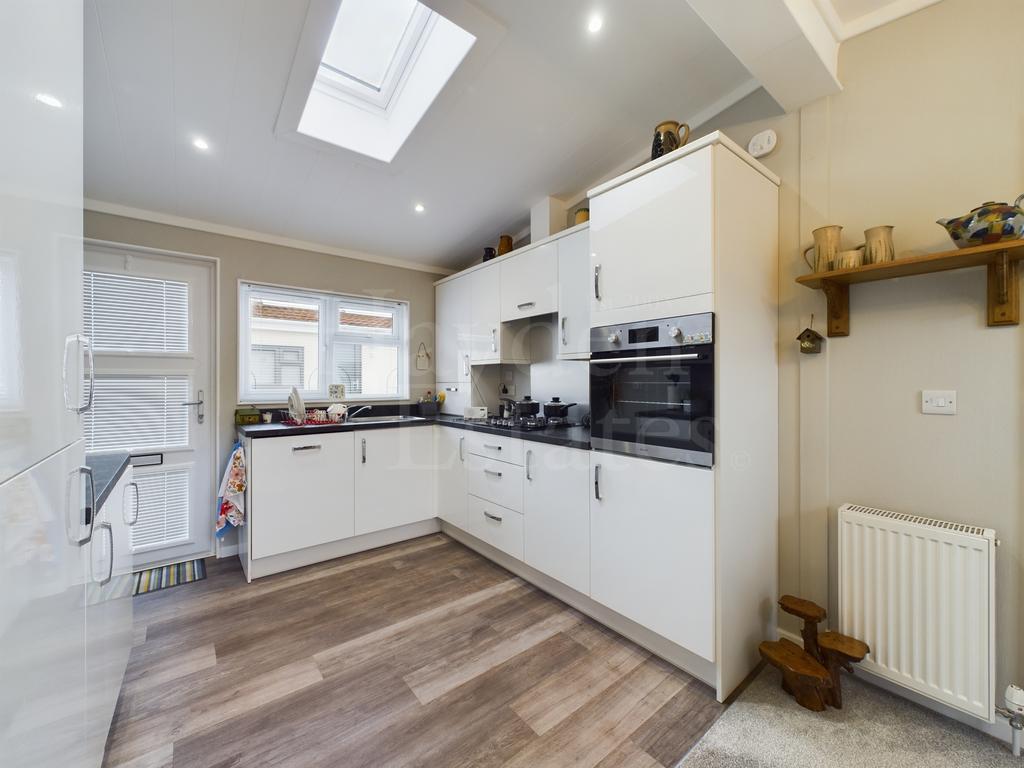 The Willows, Cleobury Road, Far Forest, DY14 9EB 2 bed park home for
