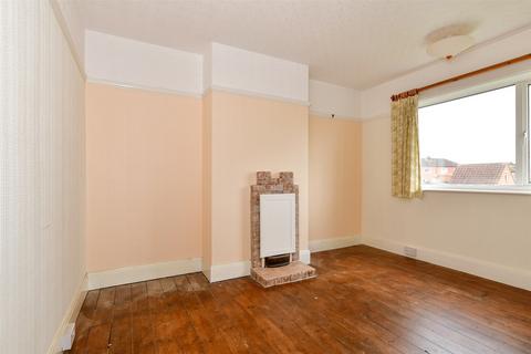 10 Dean Road, Strood, Rochester, ME2 3QH