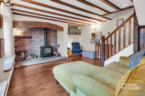 30 Helpston Road, Ailsworth, Peterborough, PE5 7AE