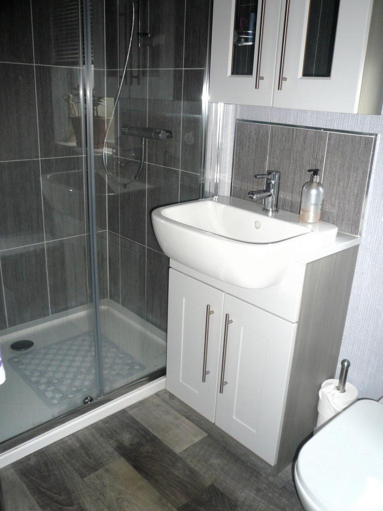 Shower Room/WC