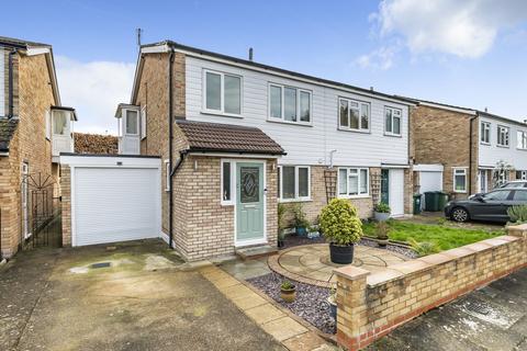 3 bedroom semi-detached house for sale, Staines, Surrey TW18