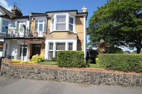 4 bedroom semi-detached house for sale, Lifstan Way, Southend On Sea