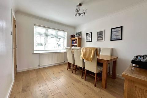 27 Cavendish Way, Basildon, SS15 4ET
